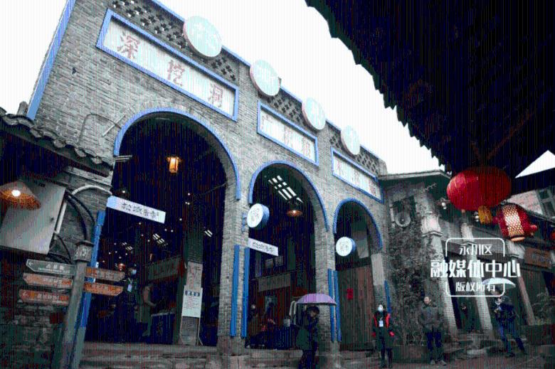 穿东北大花袄也能轻松拿捏住气场,杭州有一支“60后”超模队
